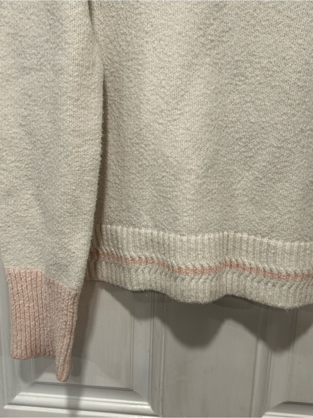 Faherty Serene Tipped Organic Cotton Knit Crew Neck Sweater Ivory/Pink - Medium - Picture 3 of 9